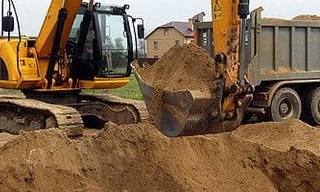 Выкопать яму экскаватором в Новомосковске от 927 руб. - 2Землекопа-Нвм
