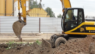 Выкопать яму экскаватором в Новомосковске от 927 руб. - 2Землекопа-Нвм